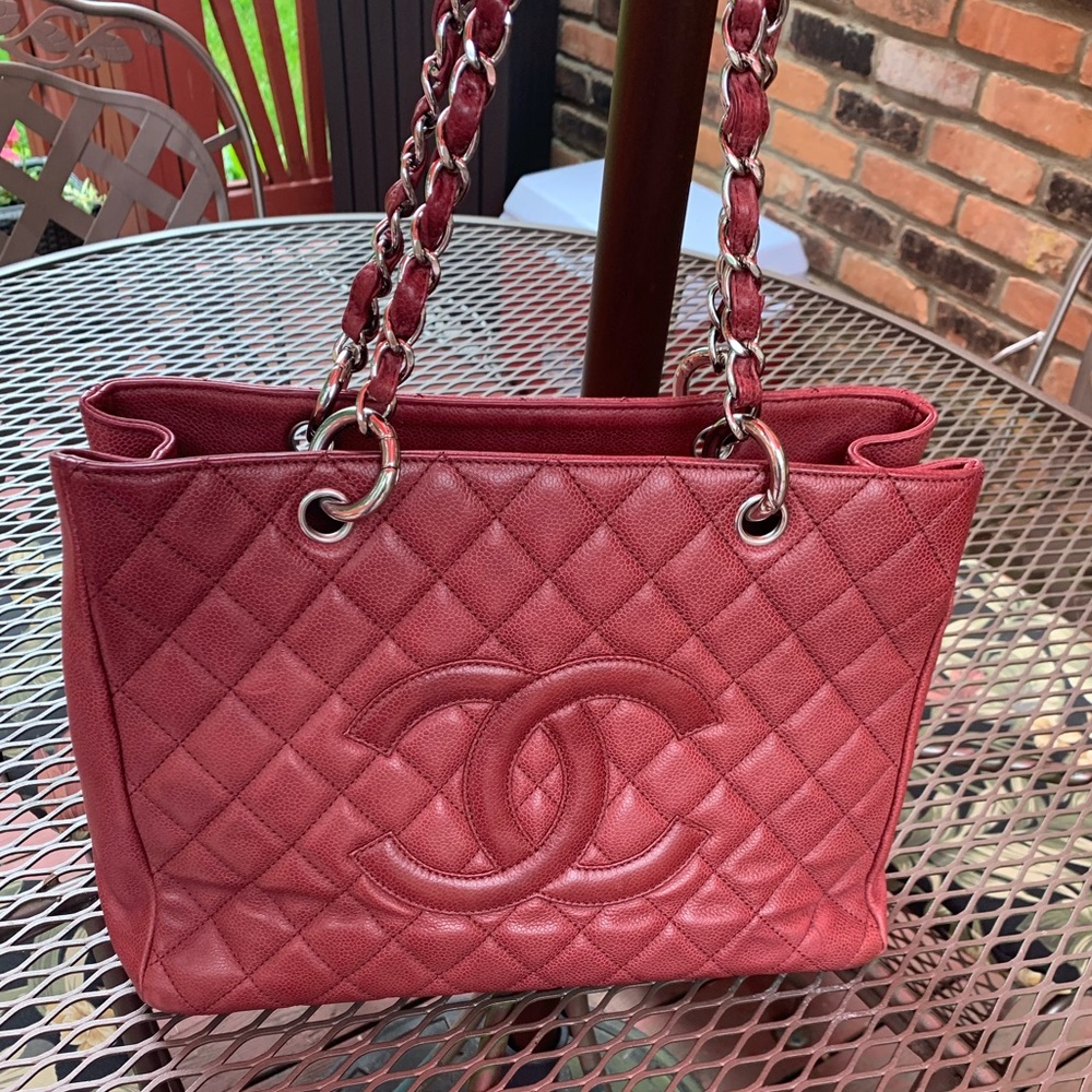 SOLD🚫Chanel GST Tote 👜